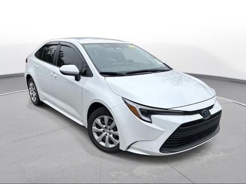 2024 Toyota Corolla Hybrid LE