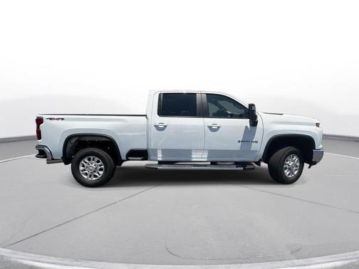 Summit White 2025 Chevrolet Silverado 3500 LT