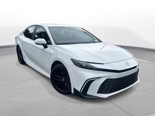 Ice Cap 2025 Toyota Camry XSE