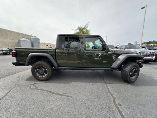 Sarge Green Clearcoat 2023 Jeep Gladiator Rubicon