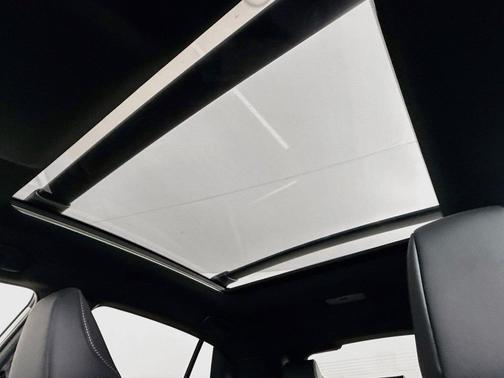Wind Chill Pearl 2026 Toyota C-HR XSE