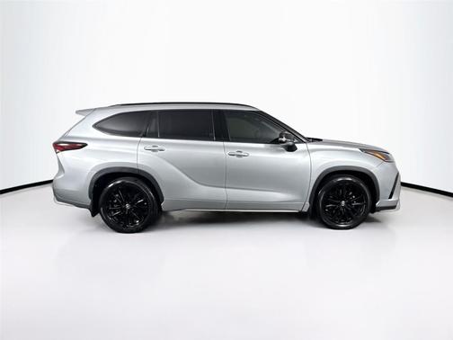 2024 Toyota Highlander XSE