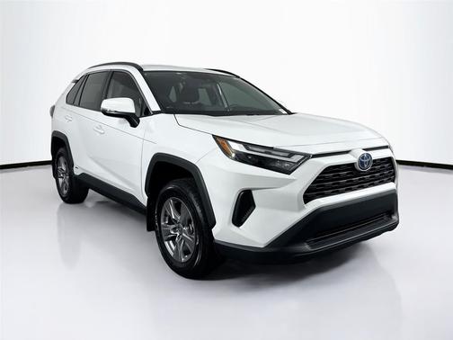 2024 Toyota RAV4 Hybrid XLE