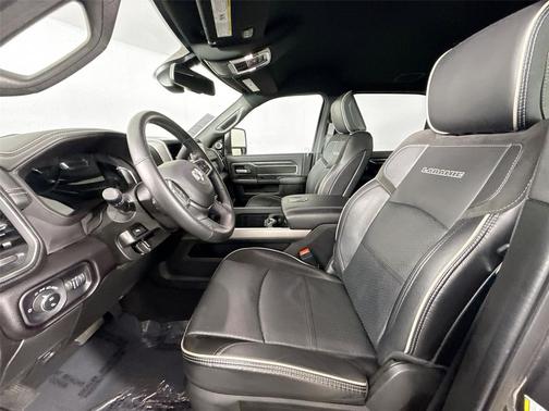 2024 RAM 3500 Laramie Crew Cab 4x4 6'4' Box