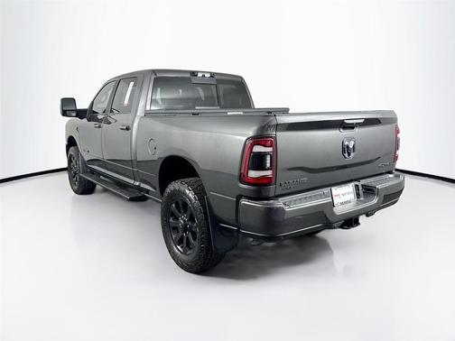 2024 RAM 3500 Laramie Crew Cab 4x4 6'4' Box