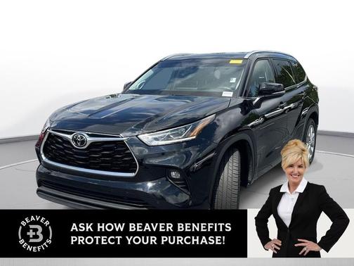 Midnight Black Metallic 2022 Toyota Highlander Limited