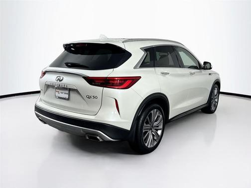 2022 INFINITI QX50 SENSORY