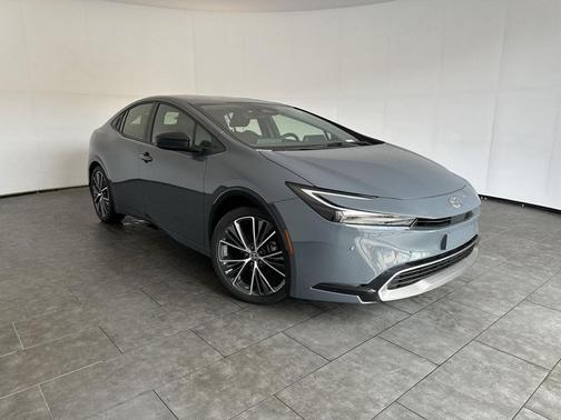 Guardian Gray 2025 Toyota Prius XLE