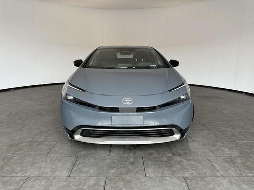 Guardian Gray 2025 Toyota Prius XLE