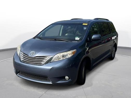 Shoreline Blue Pearl 2015 Toyota Sienna XLE Premium