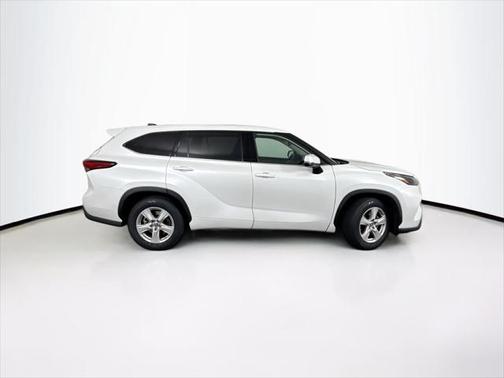 2022 Toyota Highlander L