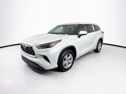 2022 Toyota Highlander L