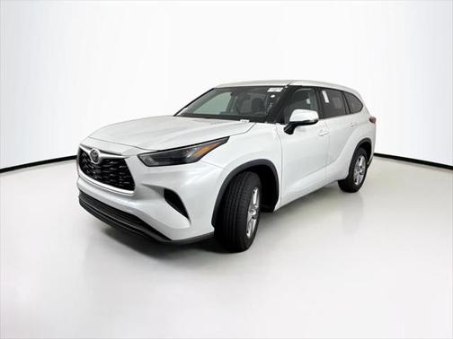 2022 Toyota Highlander L