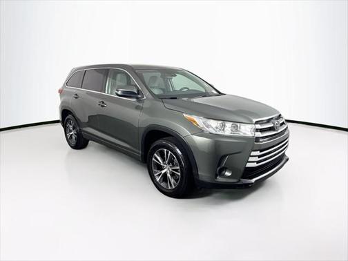 2018 Toyota Highlander LE I4