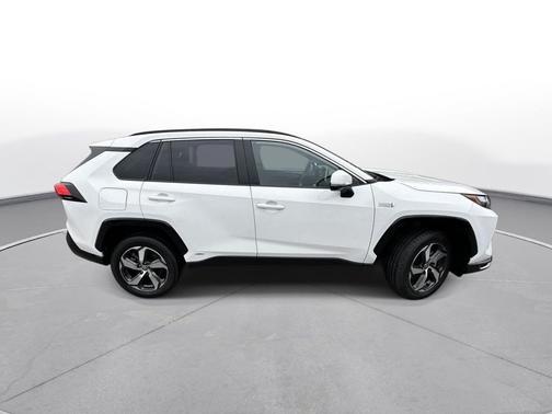 2024 Toyota RAV4 Prime SE