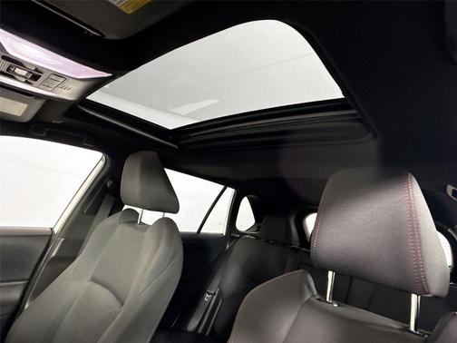 2024 Toyota RAV4 Prime SE