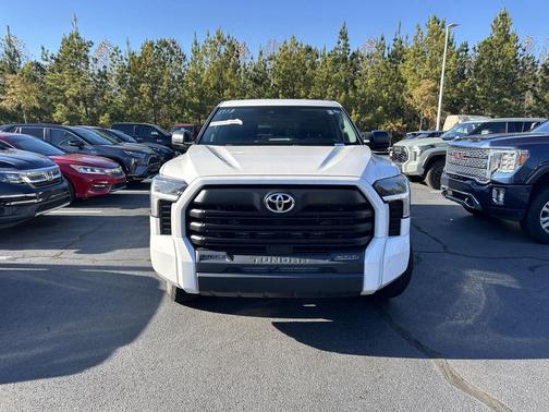 2022 Toyota Tundra SR5