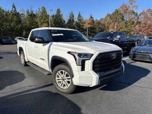 2022 Toyota Tundra SR5
