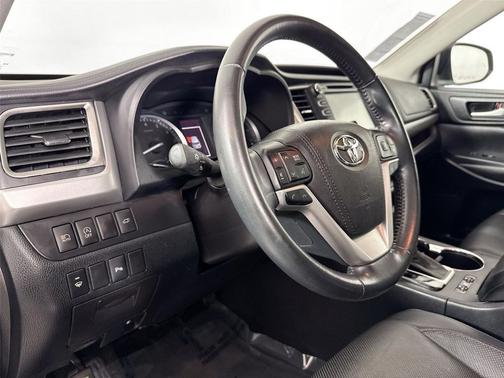 Predawn Gray Mica 2017 Toyota Highlander Limited