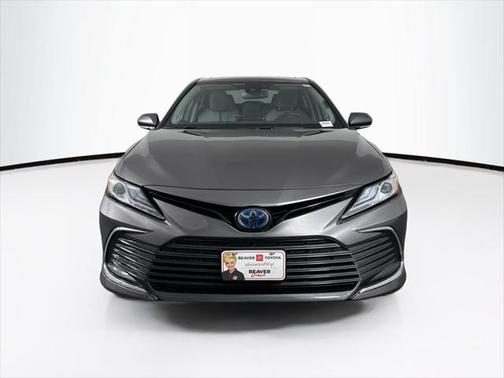 2022 Toyota Camry Hybrid XLE