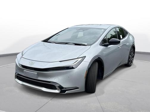 Cutting Edge 2025 Toyota Prius Plug-In Hybrid XSE
