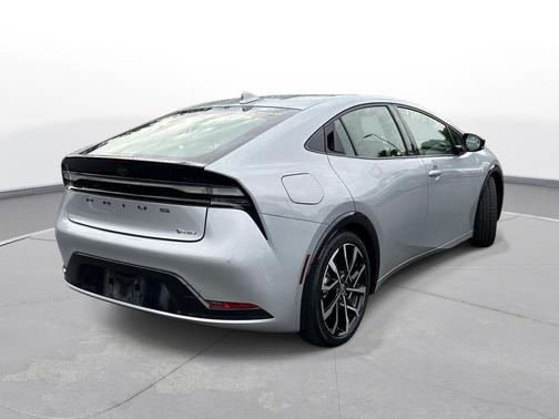 Cutting Edge 2025 Toyota Prius Plug-In Hybrid XSE