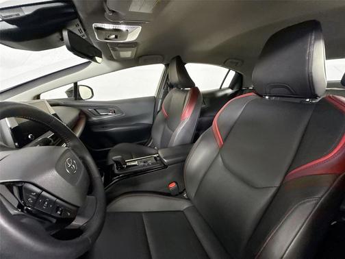 Cutting Edge 2025 Toyota Prius Plug-In Hybrid XSE