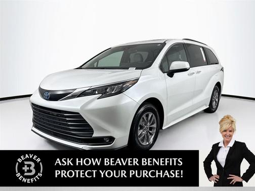 Wind Chill Pearl 2025 Toyota Sienna XLE
