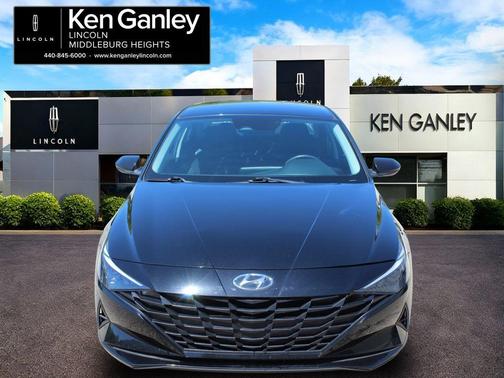 Black 2023 Hyundai ELANTRA SEL