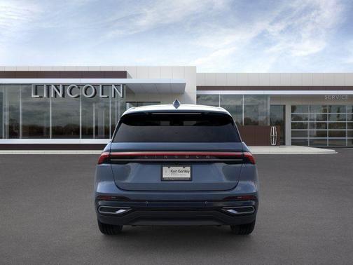 Whisper White 2026 Lincoln Nautilus Premiere