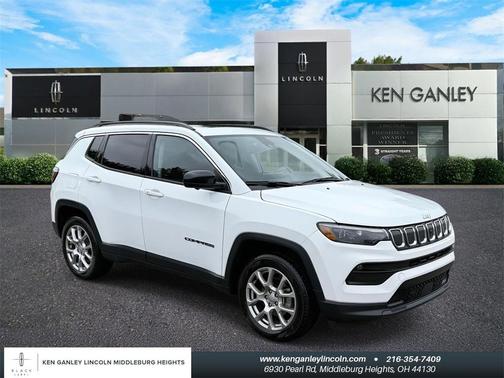 2022 Jeep Compass Latitude Lux
