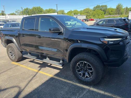 Black 2024 Chevrolet Colorado ZR2