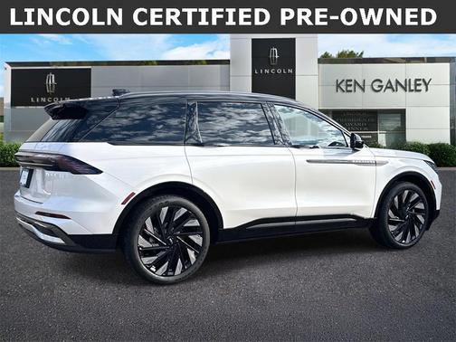 2025 Lincoln Nautilus Reserve