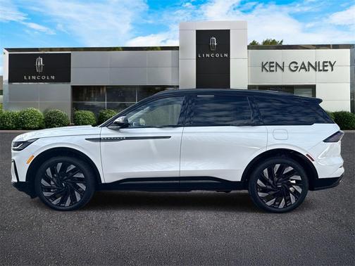 2025 Lincoln Nautilus Reserve