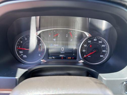 White 2023 GMC Acadia SLE
