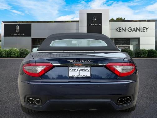 2015 Maserati GranTurismo Base