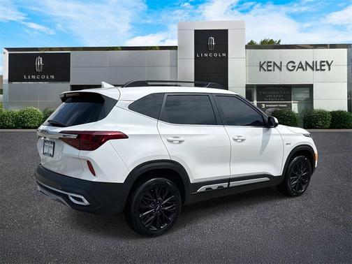 2023 Kia Seltos Nightfall