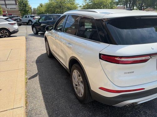 Pristine White 2022 Lincoln Corsair Standard