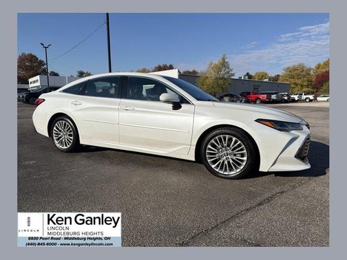 Pearl 2020 Toyota Avalon Limited