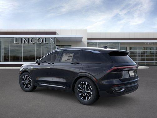 Black 2026 Lincoln Nautilus Premiere
