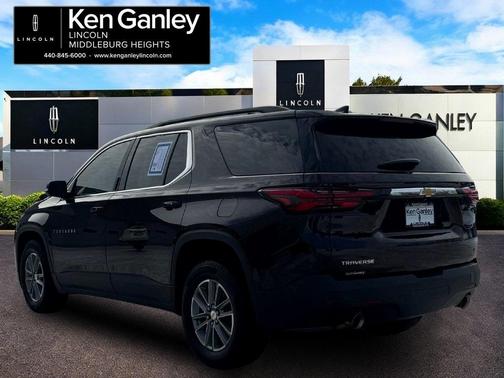 2022 Chevrolet Traverse LT Cloth