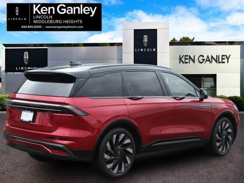 2025 Lincoln Nautilus Reserve