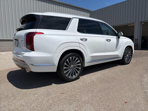 White 2024 Hyundai PALISADE Calligraphy