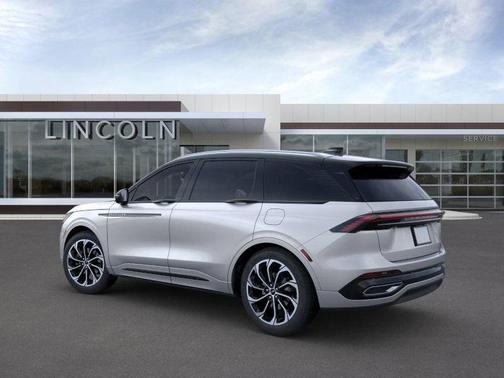 2025 Lincoln Nautilus Reserve