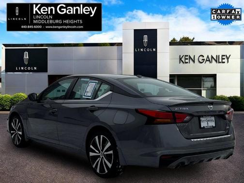 2021 Nissan Altima 2.5 SR