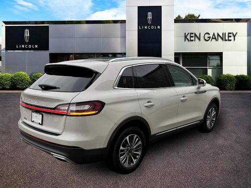 2022 Lincoln Nautilus Reserve