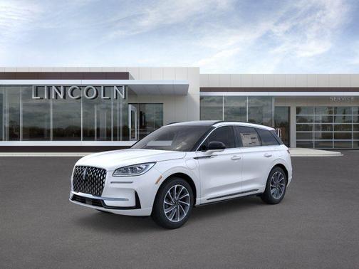Pristine White 2026 Lincoln Corsair Grand Touring