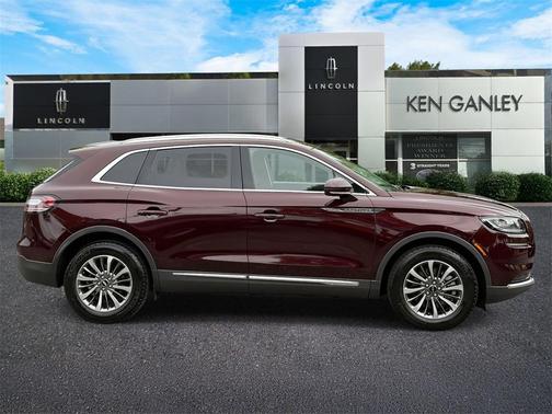 2022 Lincoln Nautilus Standard