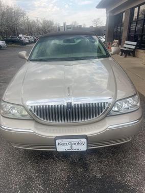 2009 Lincoln Town Car Signature Limited