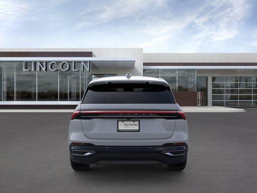 Gray 2026 Lincoln Nautilus Premiere